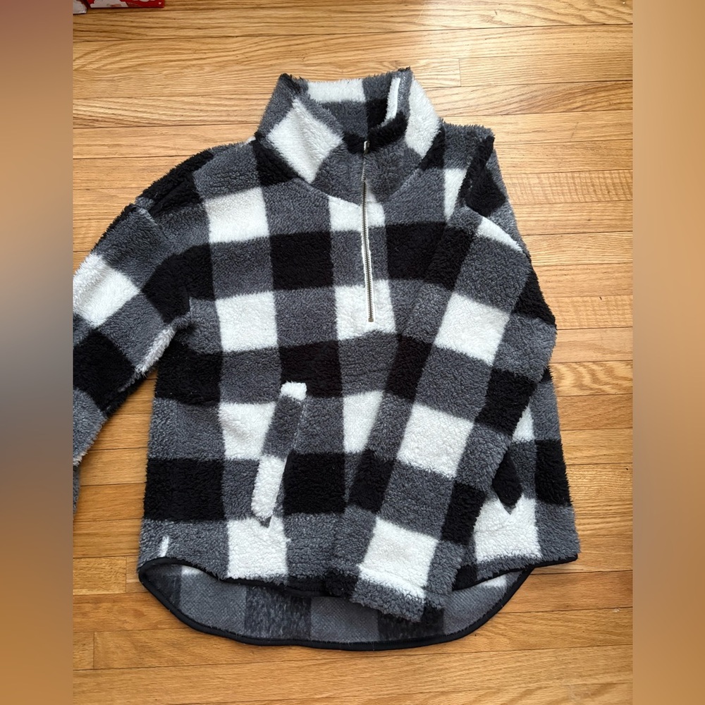 Sherpa quarter zip